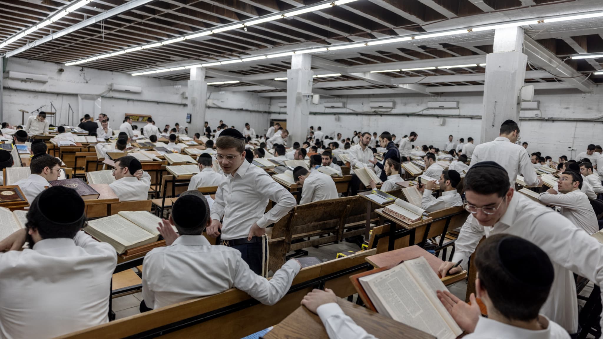 Israël : une nouvelle loi sur l'étude de la Torah ravive le débat sur l'exemption militaire des ultra-orthodoxes