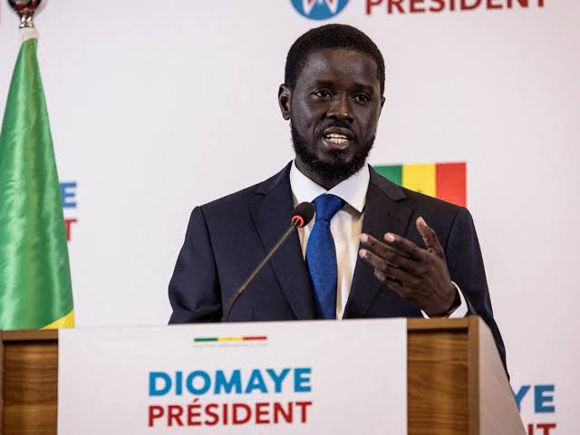 Sénégal : le flou autour du calendrier électoral pousse la société civile à interpeller Bassirou Diomaye Faye