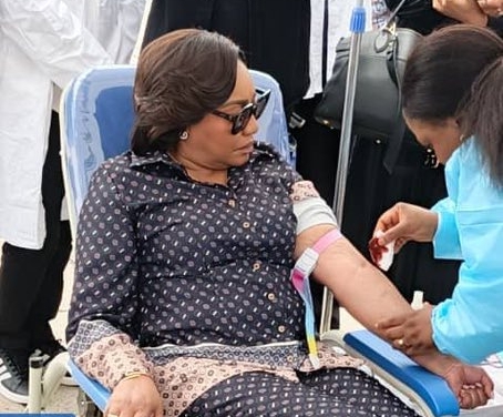 RDC : Denise Nyakeru Tshisekedi et des centaines de Congolais mobilisés pour sauver les soldats&nbsp;blessés