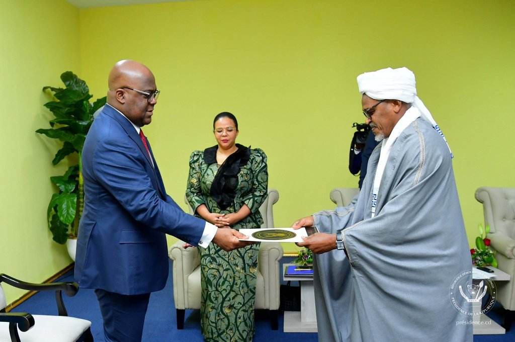 Le Président Tshisekedi reçoit les lettres de créance de quatre nouveaux ambassadeurs accrédités en&nbsp;RDC