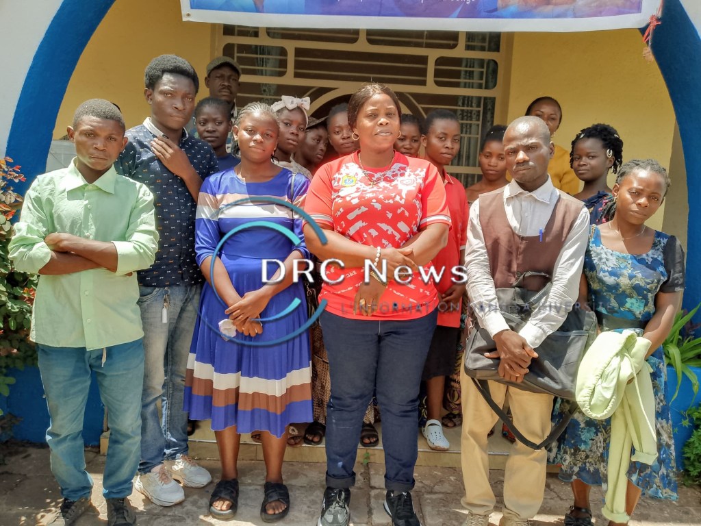 Tanganyika : La ministre de l&rsquo;éducation reçoit une délégation estudiantine Twa et promet son&nbsp;appui