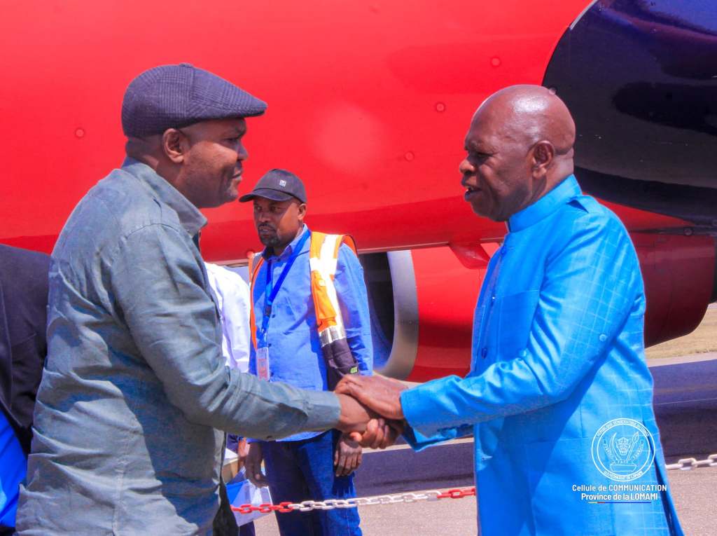 RDC – Lualaba : Le Gouverneur de Lomami, Iron-Van Kalombo Musoko, est arrivé à Kolwezi pour la 12ᵉ Conférence des&nbsp;Gouverneurs