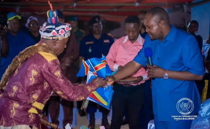Lomami : Installation officielle de Sa Majesté Gabriel Kasong’a Kund’a Kabey Diyal V à la tête de la chefferie des&nbsp;In-Kanintshin